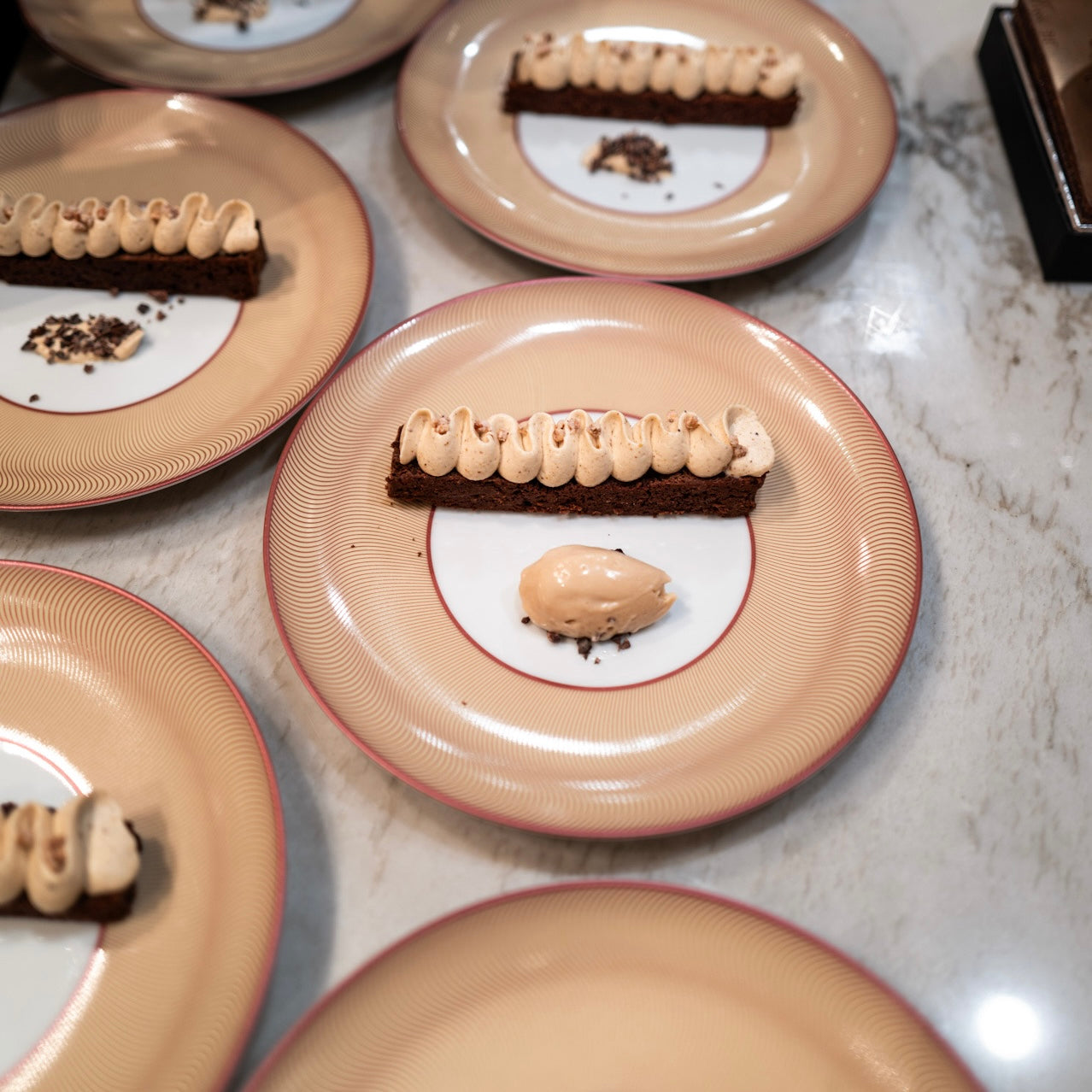 Dessert plate - Beige Illusion