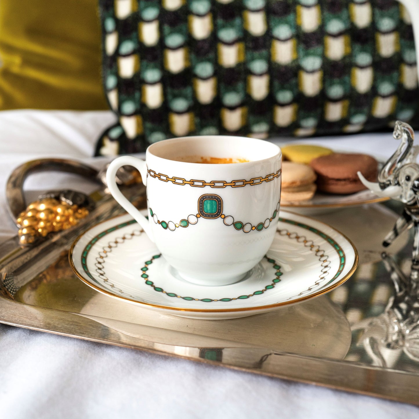 Coffee cup with saucer - Emerald Jewelry