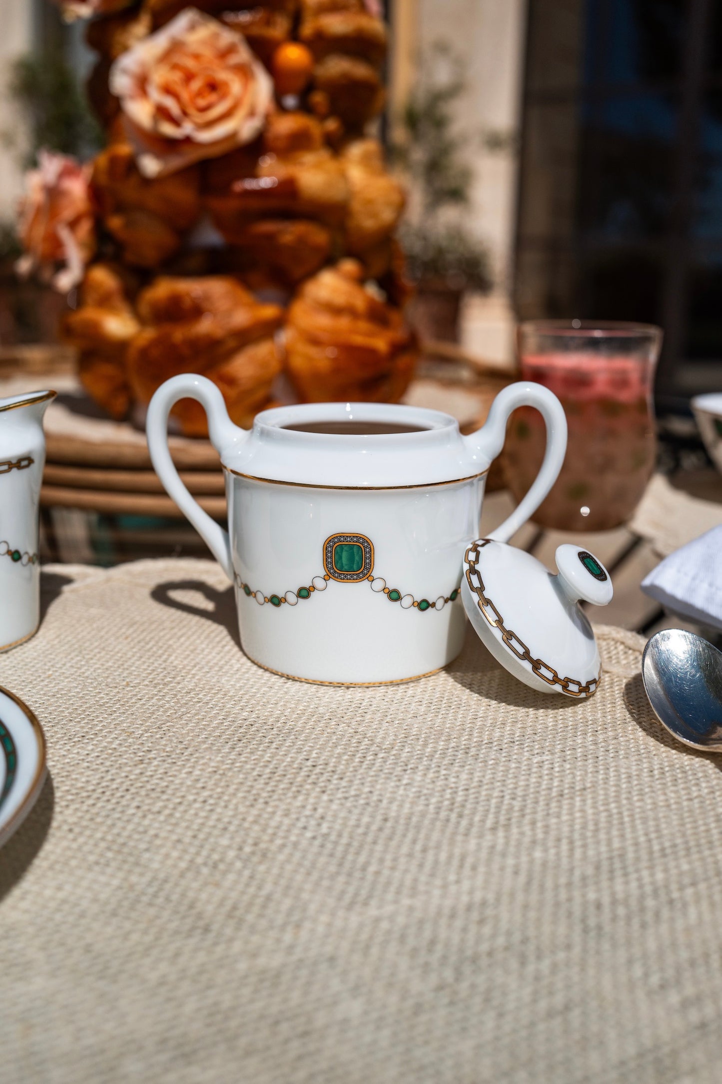 Sugar bowl - Emerald Jewelry