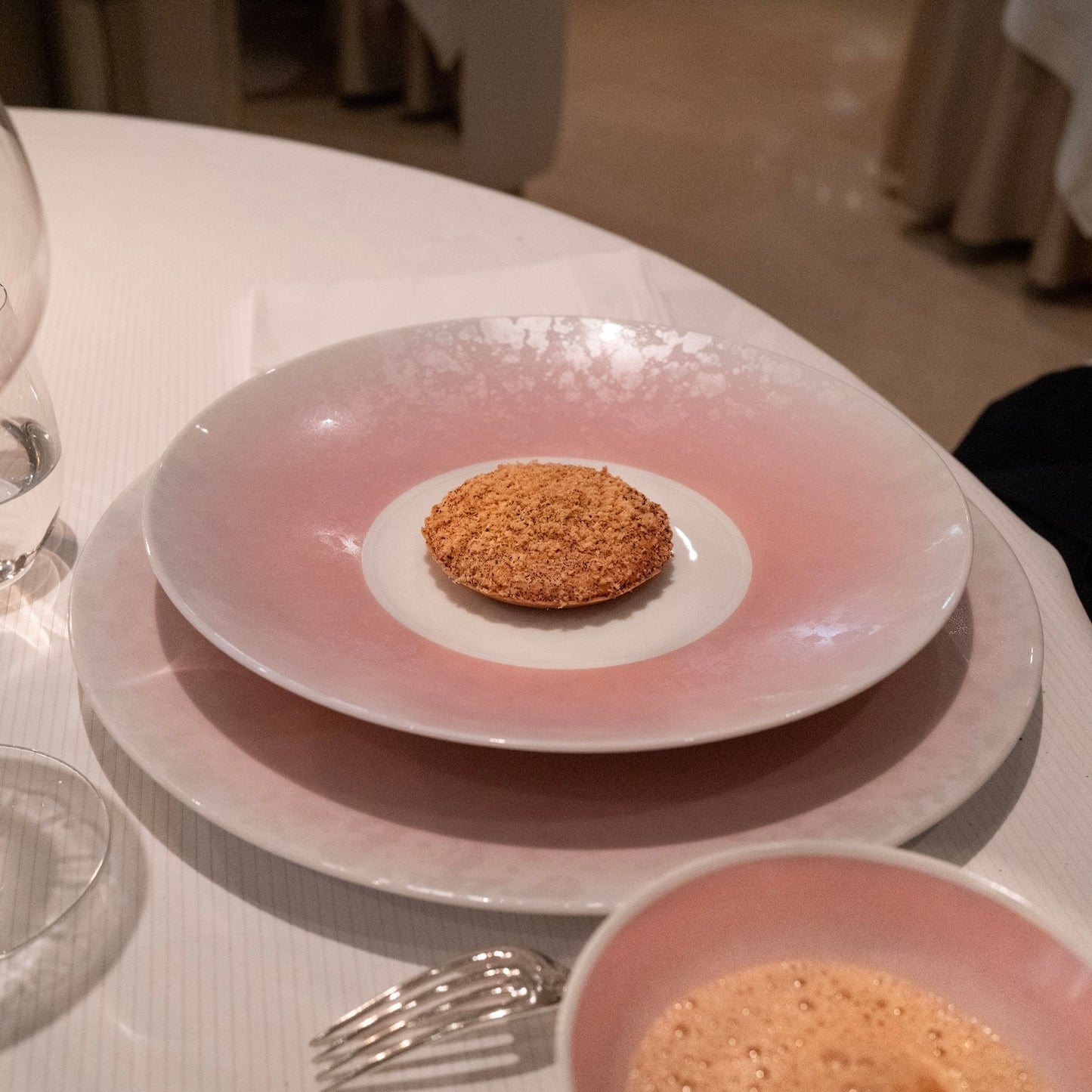 Dinner plate - Pink Eclipse