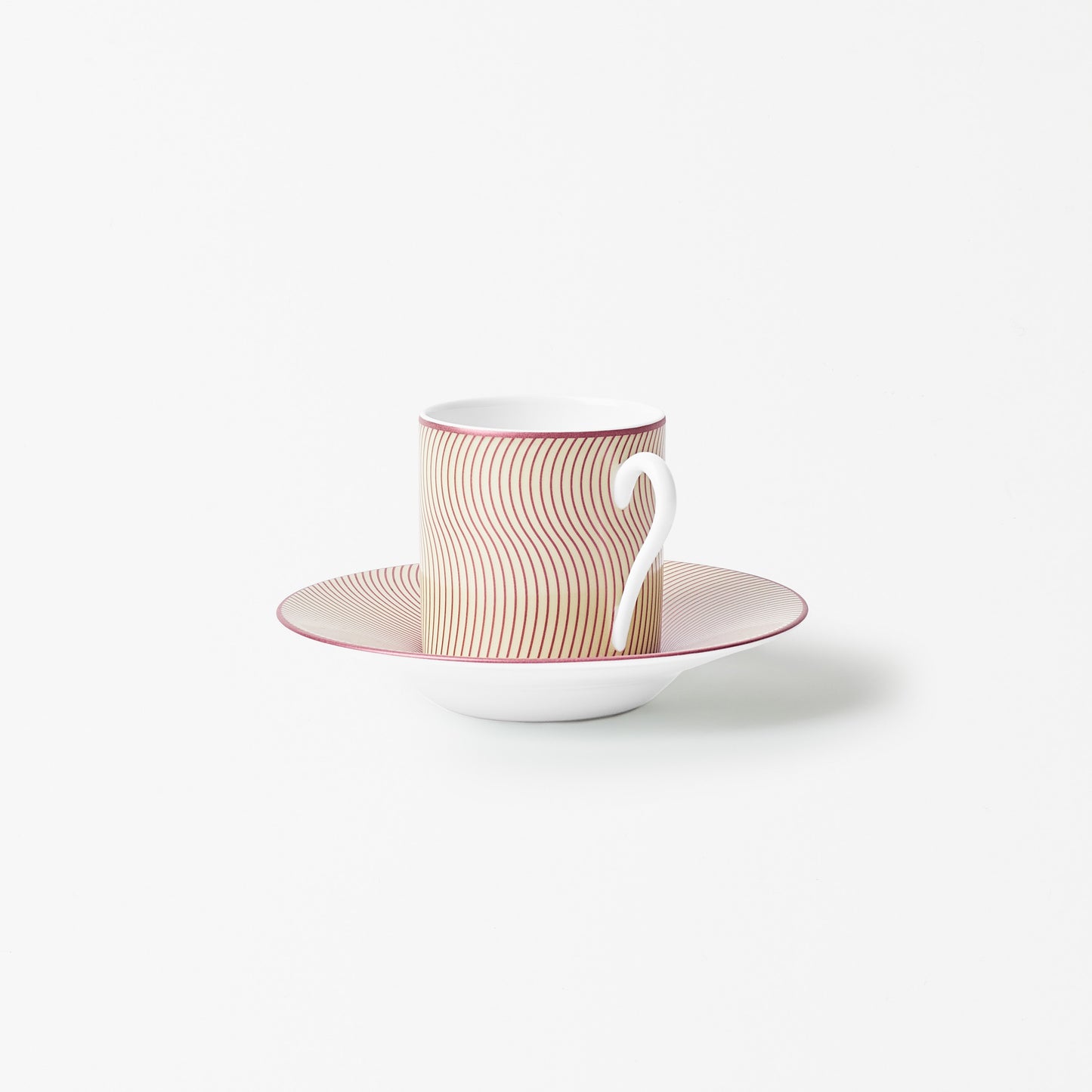 Coffee cup with saucer - Illusion