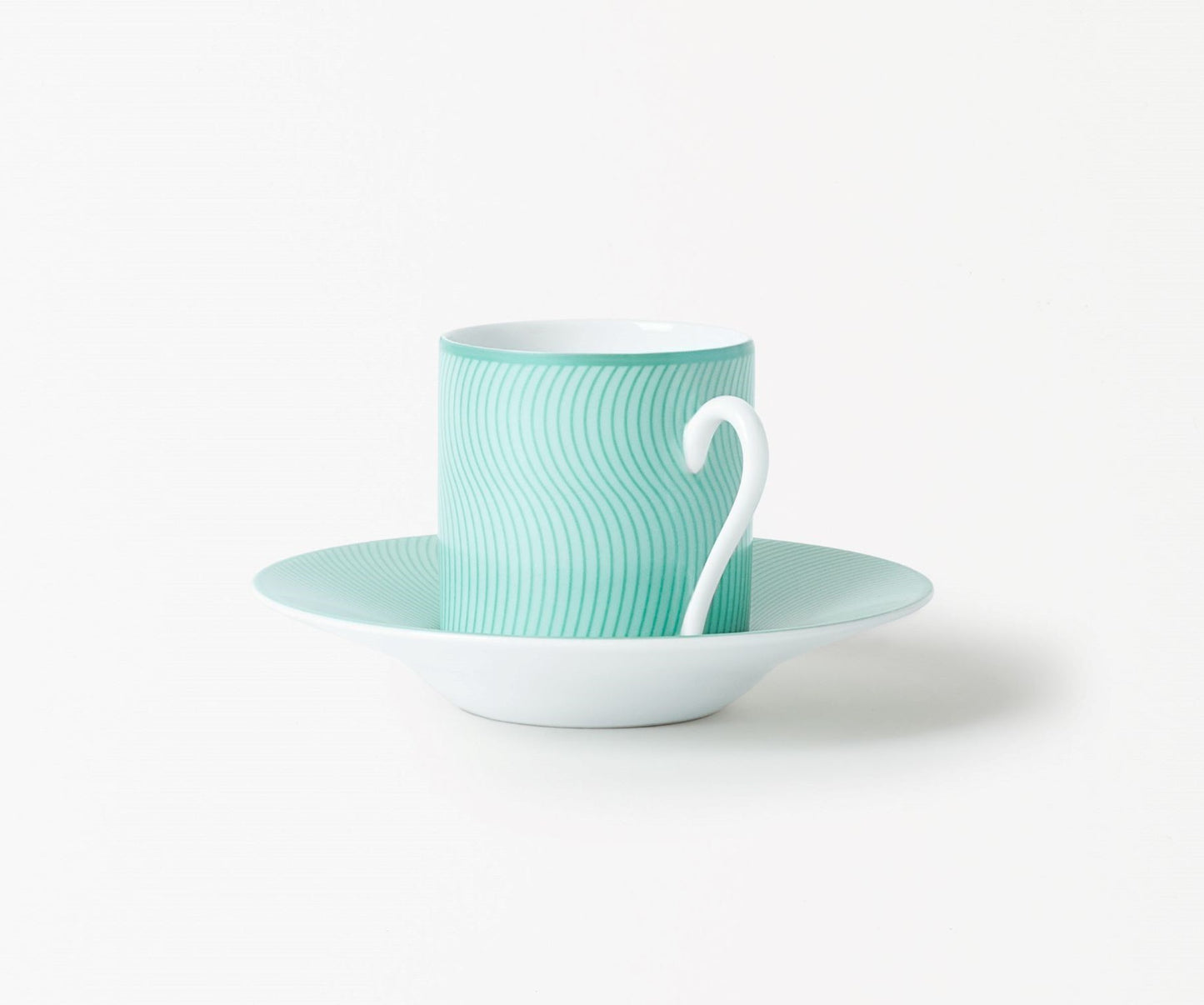 Coffee cup with saucer - Illusion