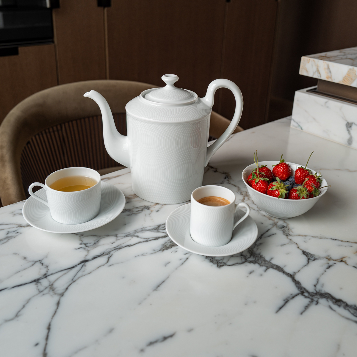Coffee cup with saucer - White Illusion