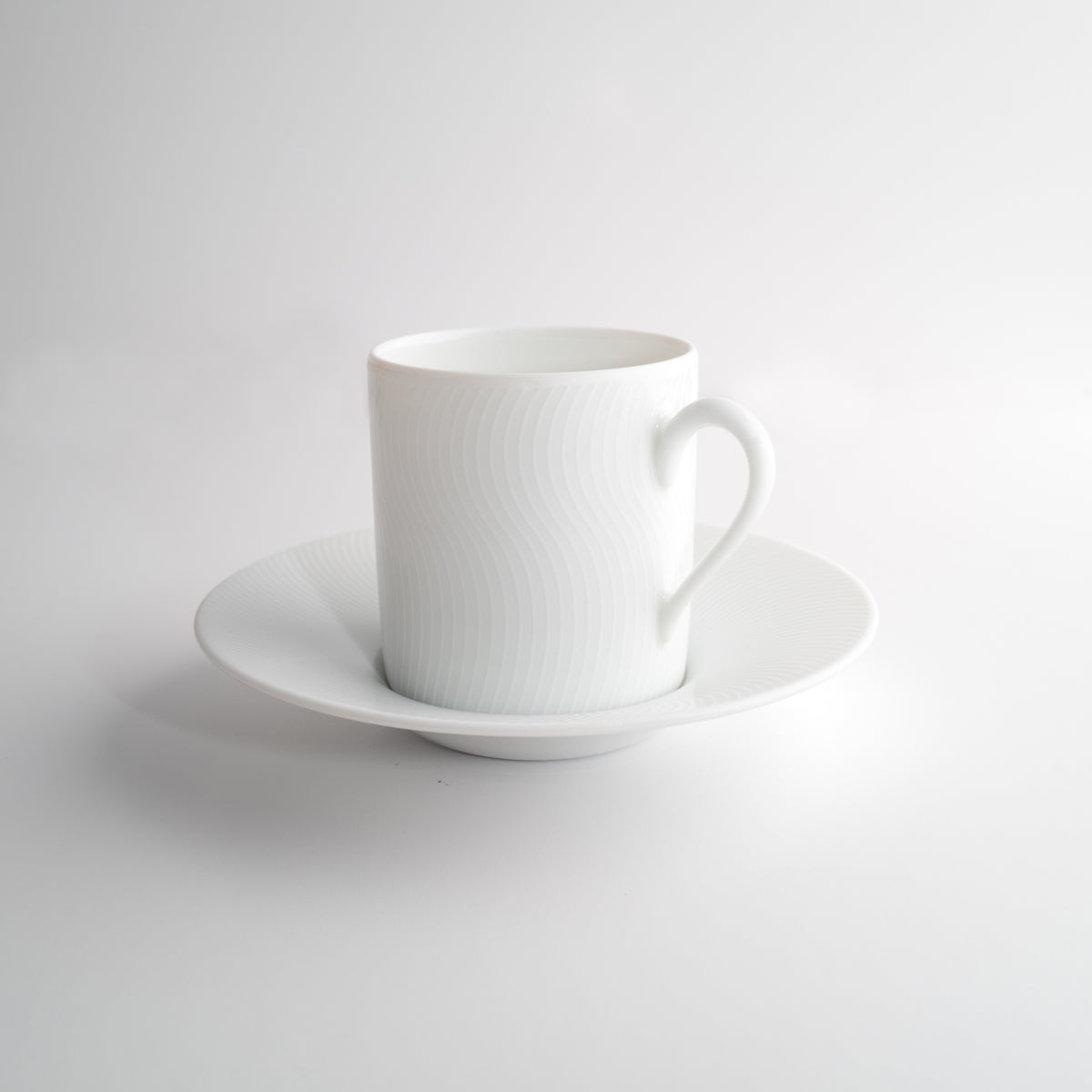 Coffee cup with saucer - White Illusion