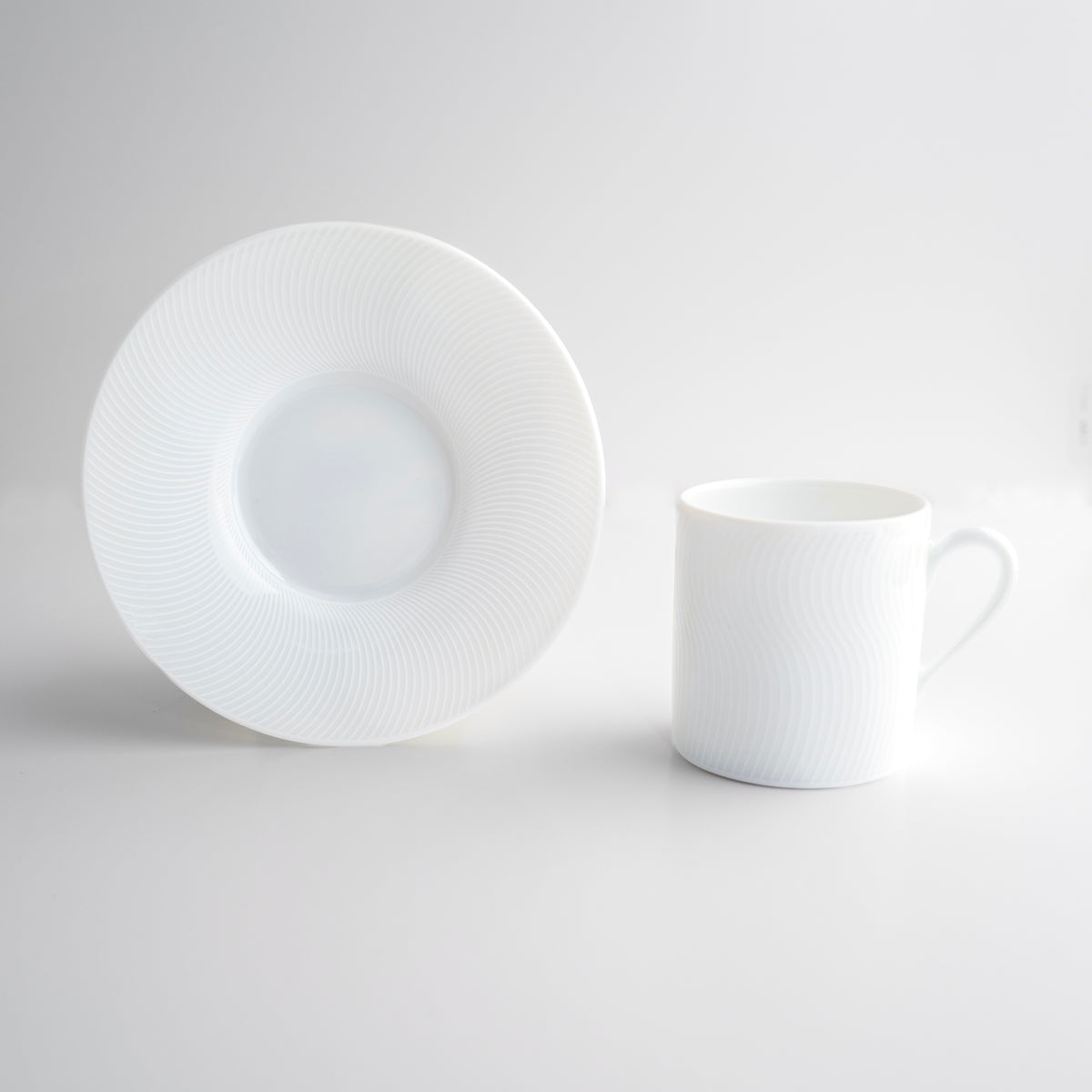 Coffee cup with saucer - White Illusion